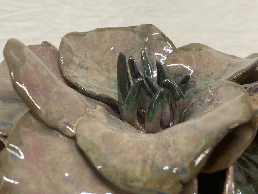 Small peony sculpture, close-up