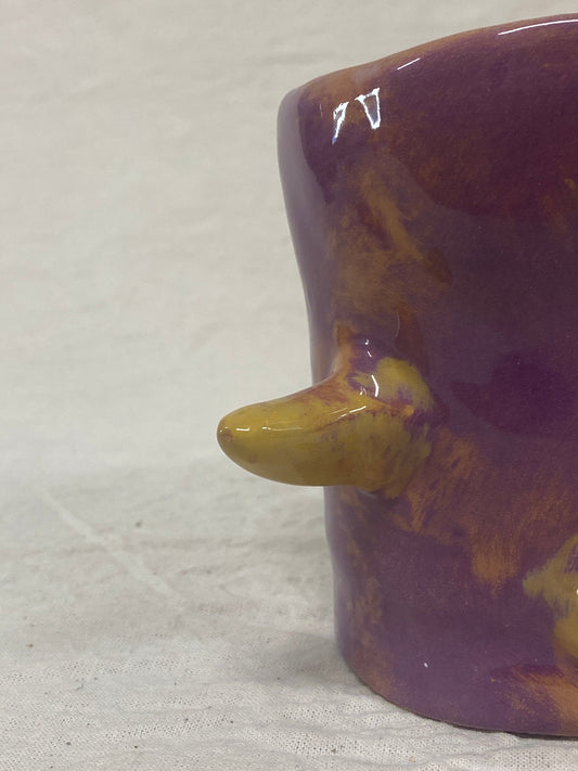 Bicchiere viola e giallo con cactus dipinti