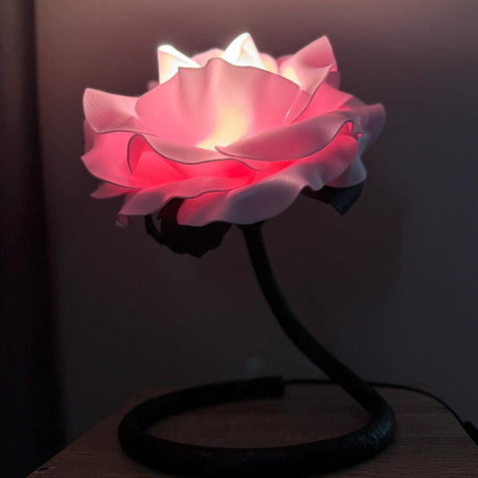 Fiore Rosa con Base Nera — GlowBlooms, fatto a mano a Collesalvetti