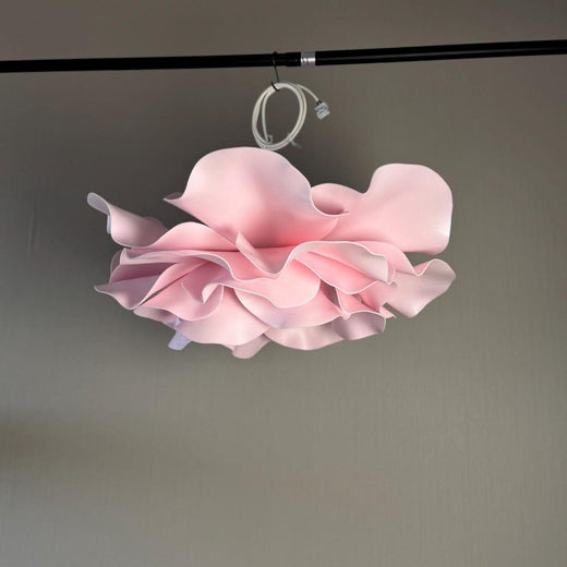 Lampadario Fiore Rosa — GlowBlooms, fatto a mano a Collesalvetti