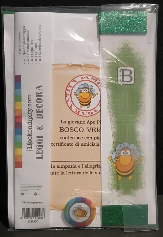 Il contenuto del kit dedicato all'Ape: l'attestato di amicizia, il segnalibro e la spilletta