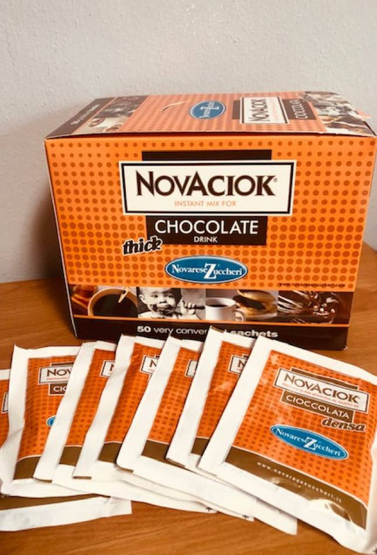 La scatola della cioccolata densa con le buste monodose