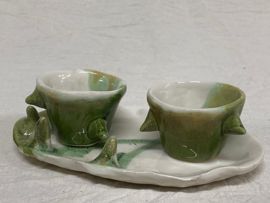 Set due tazzine bianche con verde colato