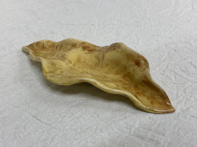 Foglia lunga in ceramica gialla