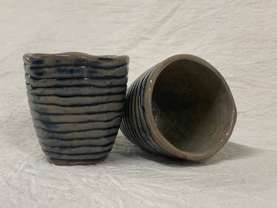 Bicchiere stondato blu a colombino