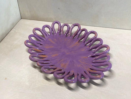 Centro tavola ovale viola, dettaglio dell'intreccio