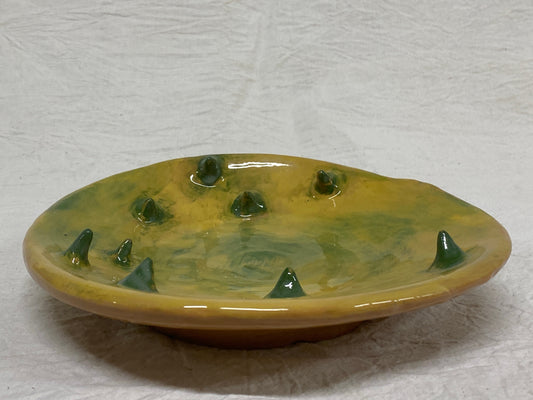 Piatto giallo e verde, dettaglio