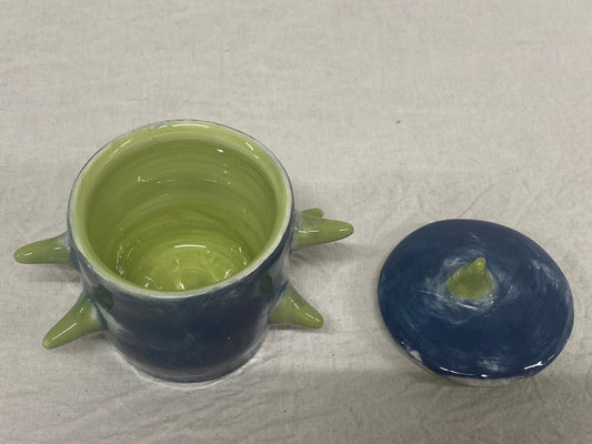 Barattolo blu e verde, dettaglio