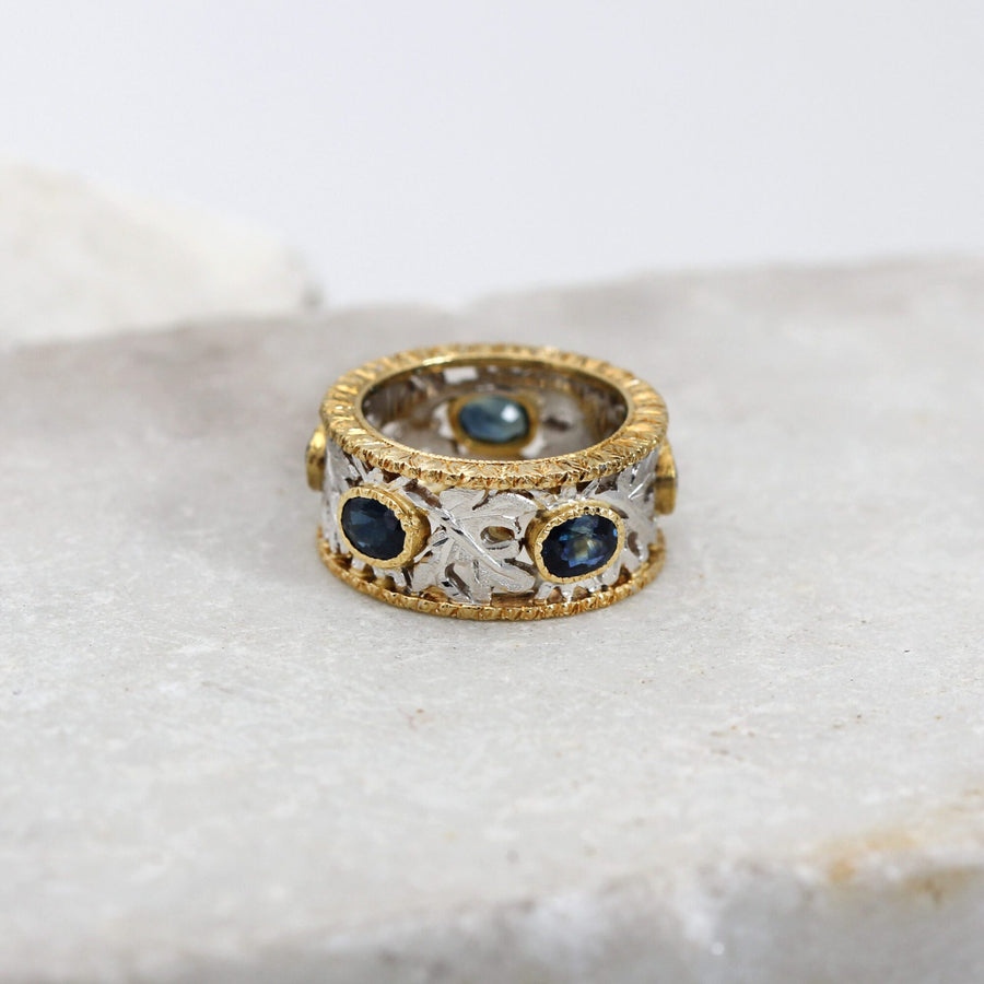 Wedding band with sapphires, the full circle of stones
