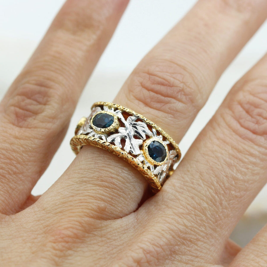 Wedding band with sapphires, the inside of the band