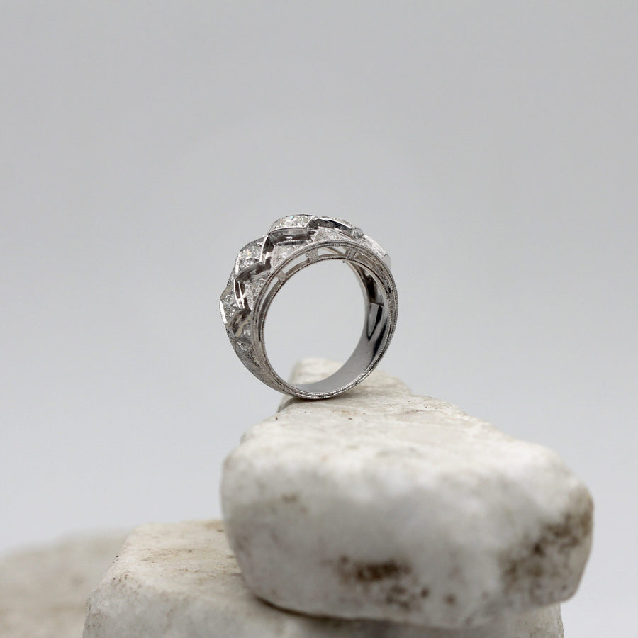 L'anello di tre quarti