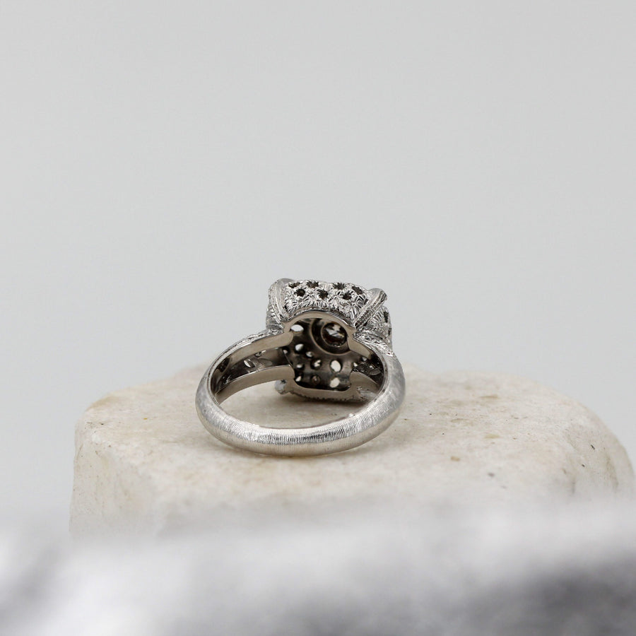 Anello Prestige in oro, l'interno della fascia
