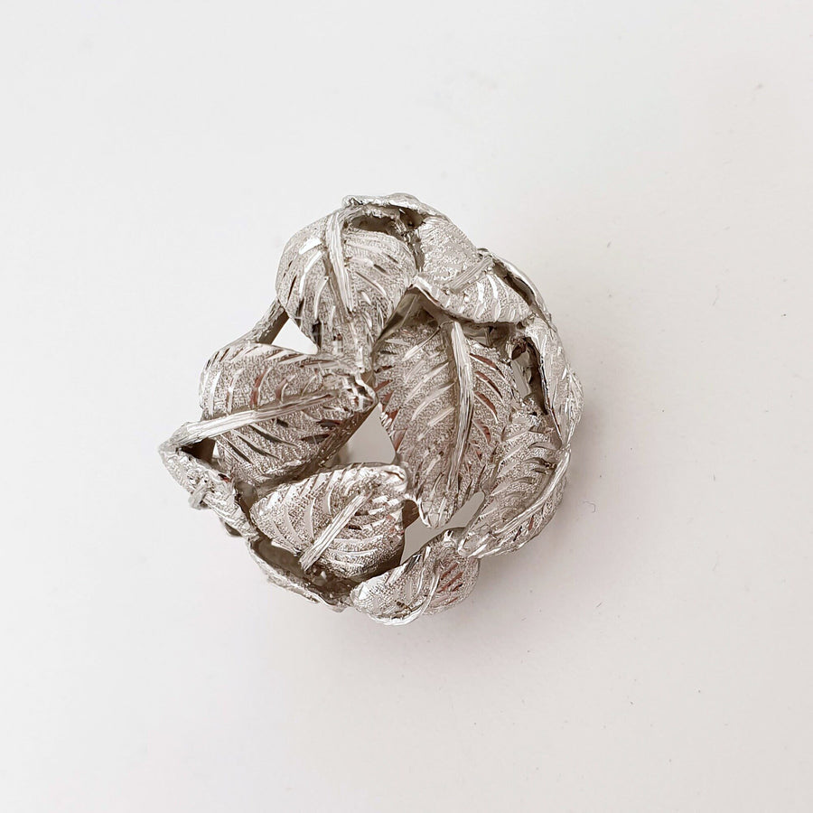 View from above: the polished veins and the stippled ground of each leaf