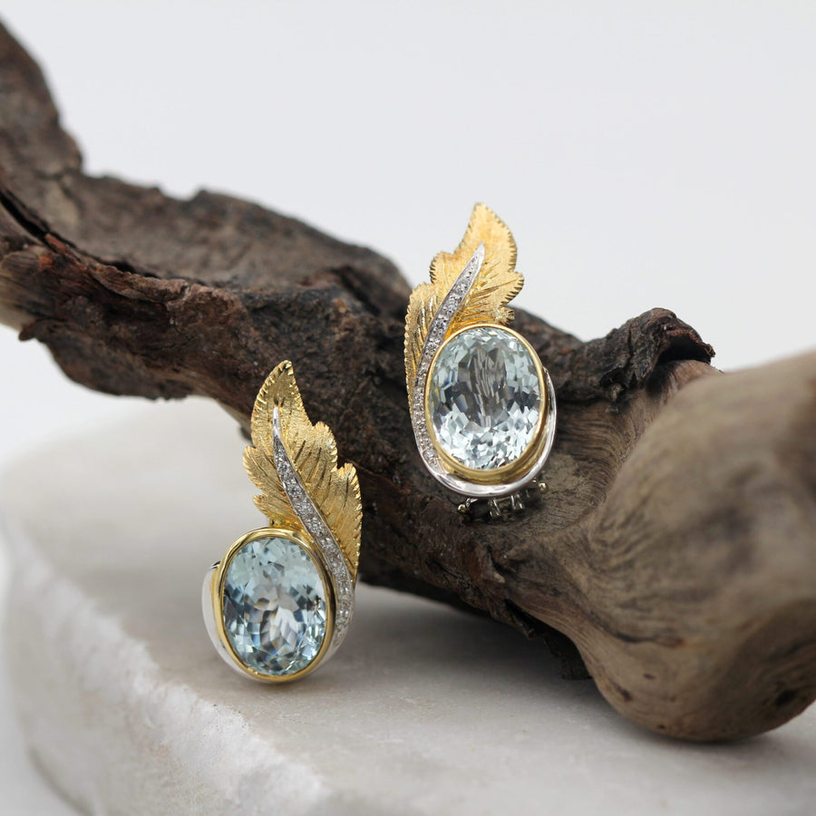 I diamanti naturali taglio brillante fra le foglie