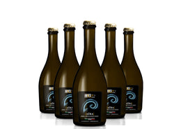 Le sei bottiglie di Aëra da 33 cl schierate