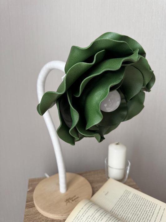 Fiore Verde da Tavolo — GlowBlooms, fatto a mano a Collesalvetti