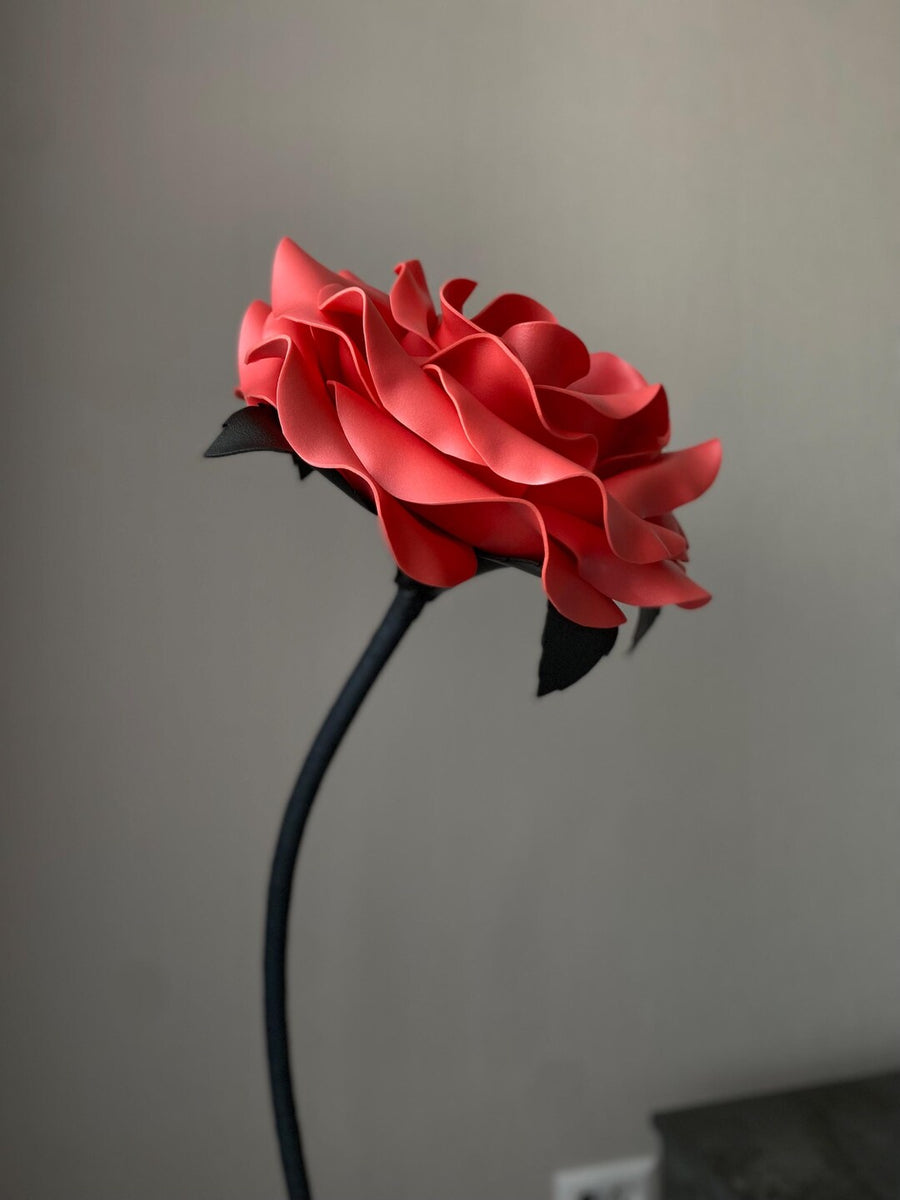 Fiore Rosso da Terra — GlowBlooms, fatto a mano a Collesalvetti
