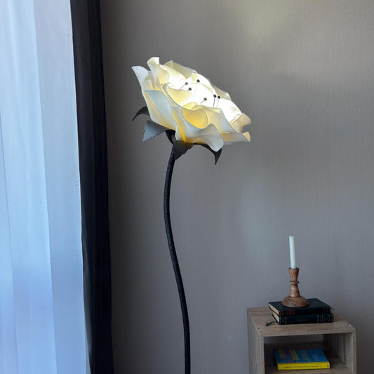 Piantana Bianca Minimalista — GlowBlooms, fatto a mano a Collesalvetti