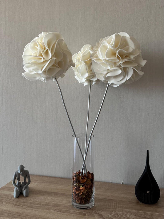 Fiori Bianchi in Vaso di Vetro — GlowBlooms, fatto a mano a Collesalvetti