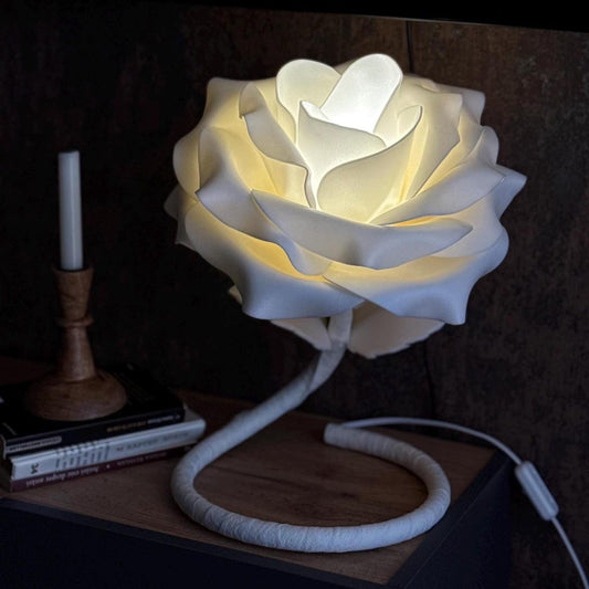 Rosa Bianca in Fiore — GlowBlooms, fatto a mano a Collesalvetti