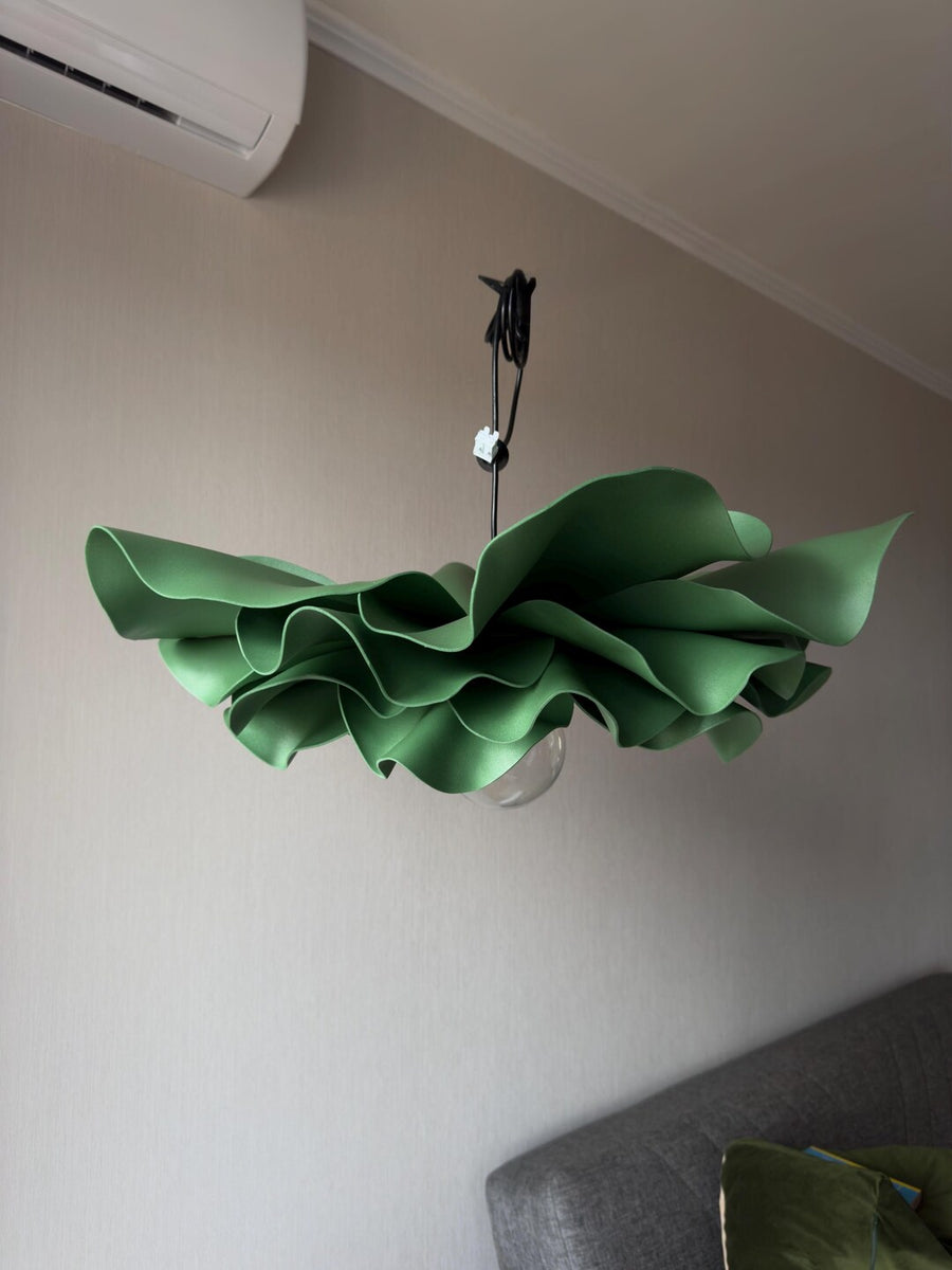 Lampadario Fiore Verde Salvia — GlowBlooms, fatto a mano a Collesalvetti