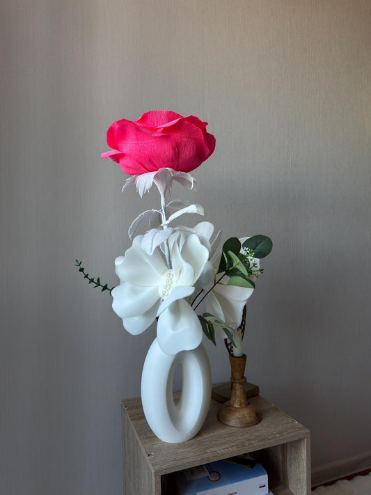Centrotavola con Rosa in Carta — GlowBlooms, fatto a mano a Collesalvetti