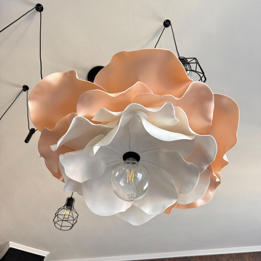 Lampadario Fiore Pesca — GlowBlooms, fatto a mano a Collesalvetti