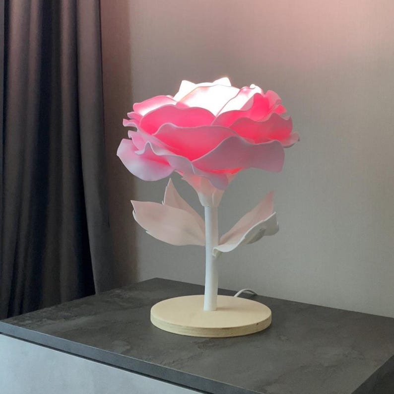 Rosa Rosa con Stelo Bianco — GlowBlooms, fatto a mano a Collesalvetti