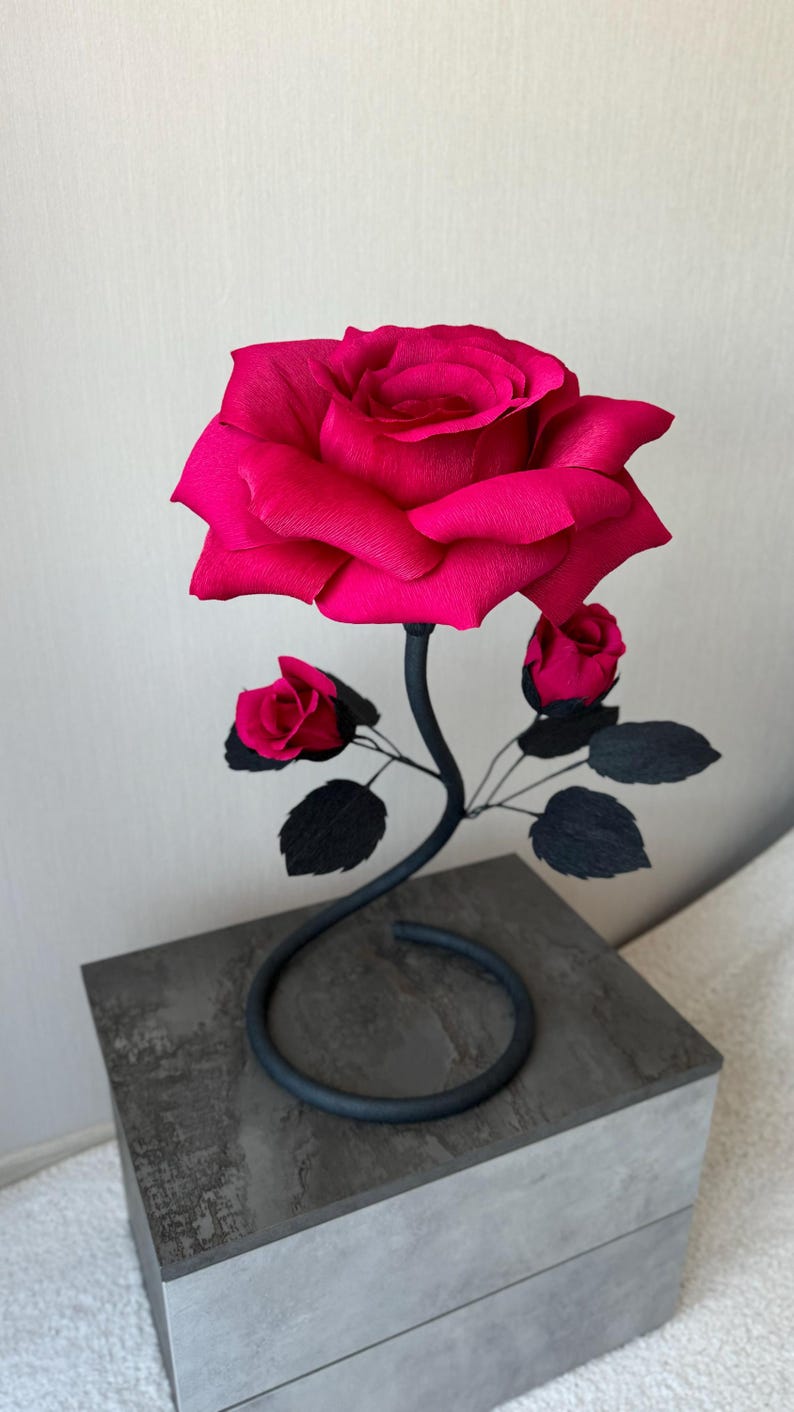 Rosa Rossa e Nera — GlowBlooms, fatto a mano a Collesalvetti