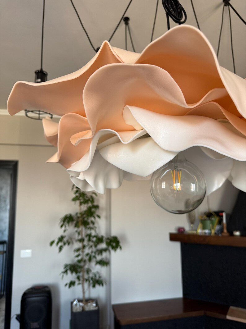 Lampadario Fiore Pesca — GlowBlooms, fatto a mano a Collesalvetti