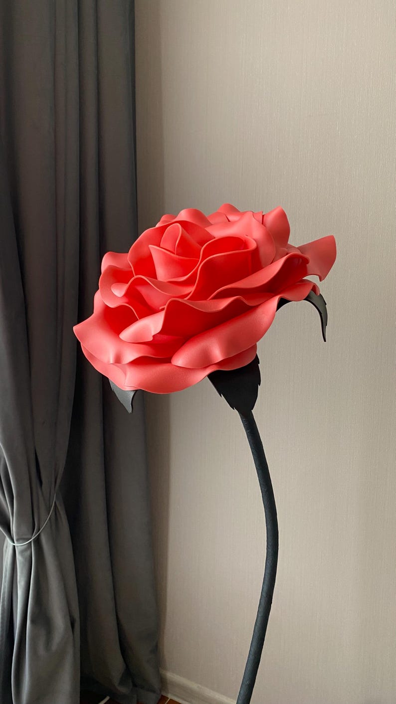 Fiore Rosso da Terra — GlowBlooms, fatto a mano a Collesalvetti