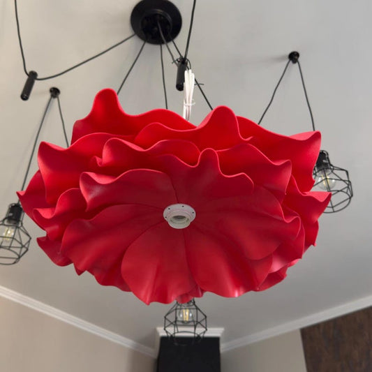Lampadario Fiore Rosso — GlowBlooms, fatto a mano a Collesalvetti