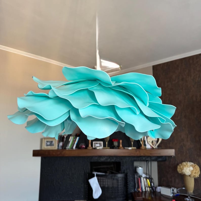 Lampadario Fiore Turchese — GlowBlooms, fatto a mano a Collesalvetti