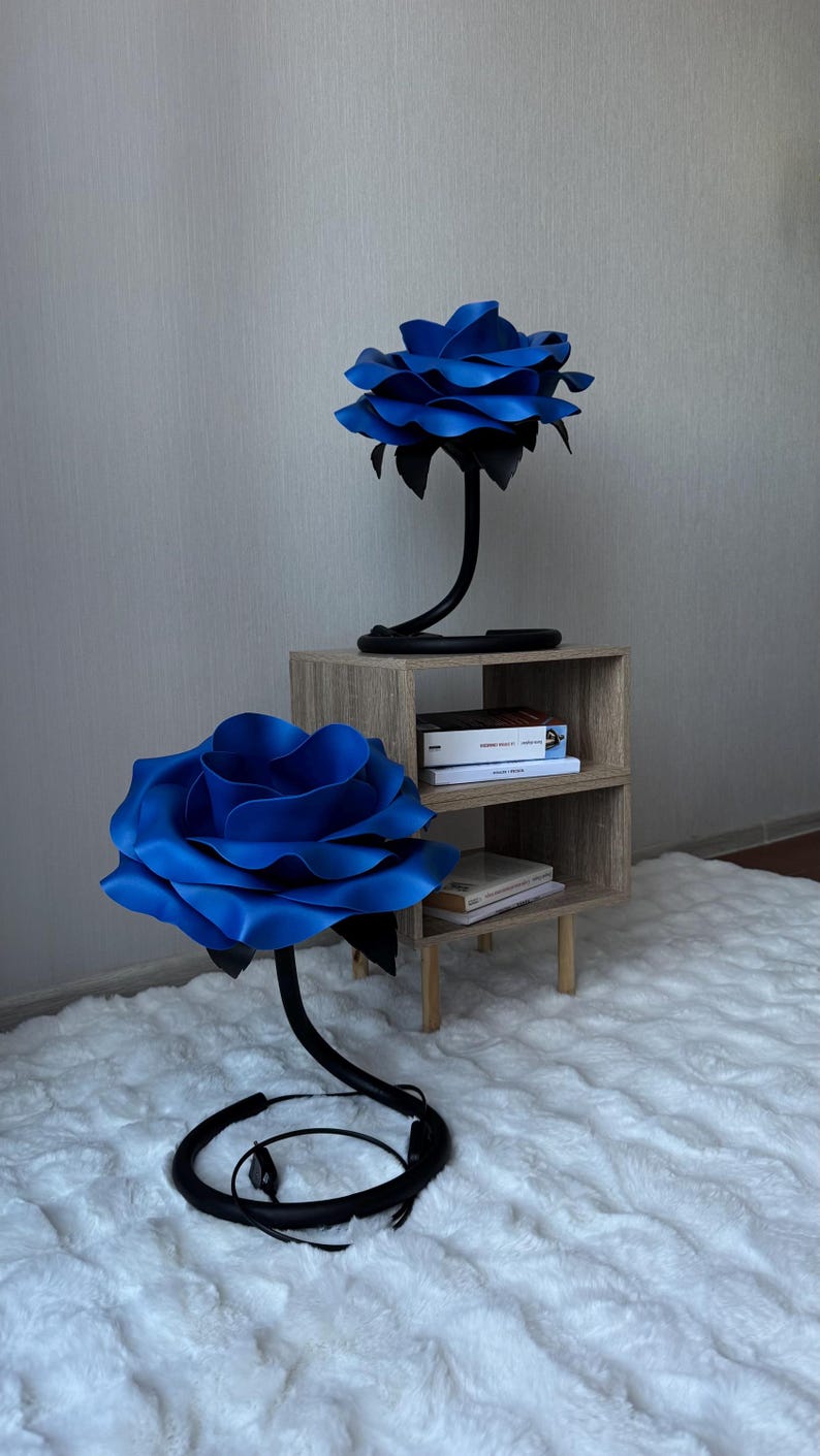 Coppia di Rose Blu — GlowBlooms, fatto a mano a Collesalvetti