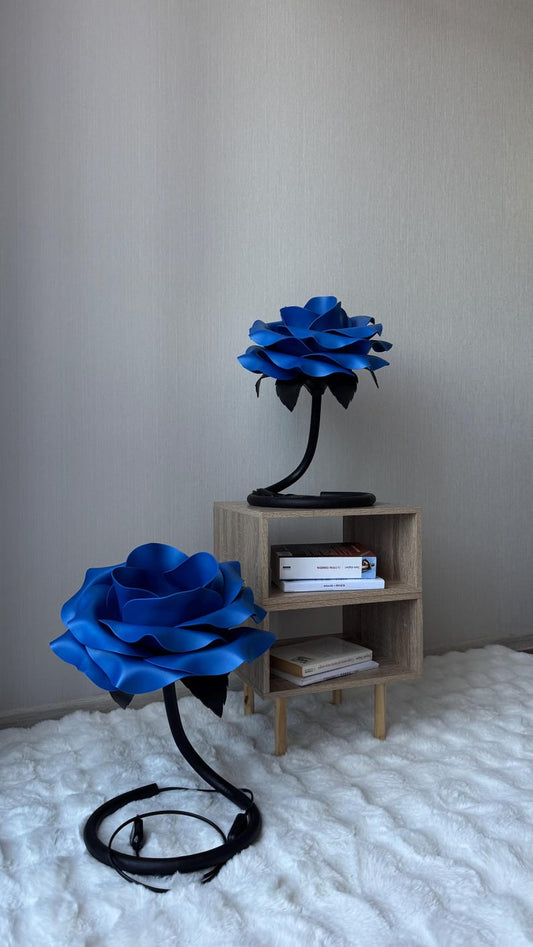 Coppia di Rose Blu — GlowBlooms, fatto a mano a Collesalvetti
