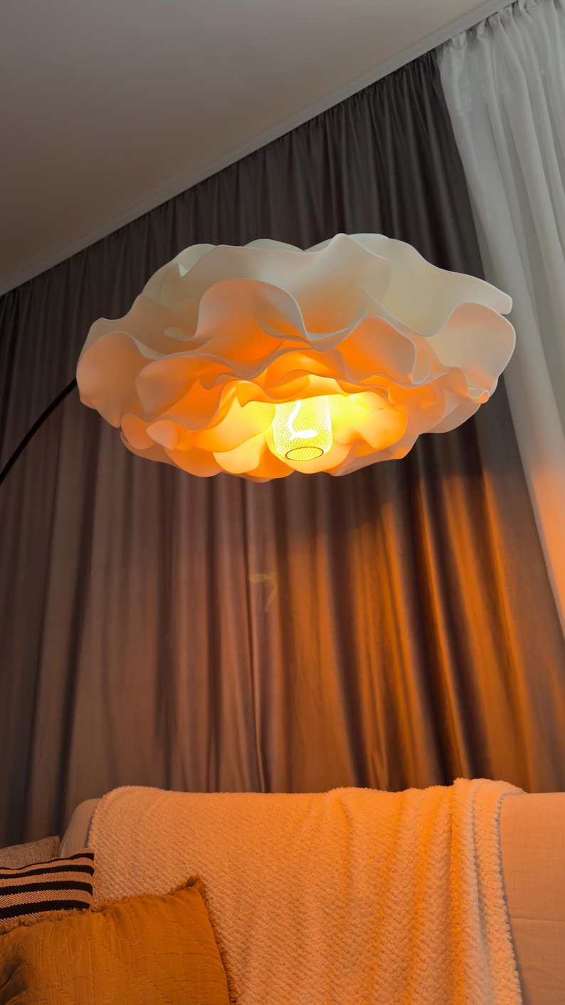Fiore da terra scultoreo — GlowBlooms, fatto a mano a Collesalvetti