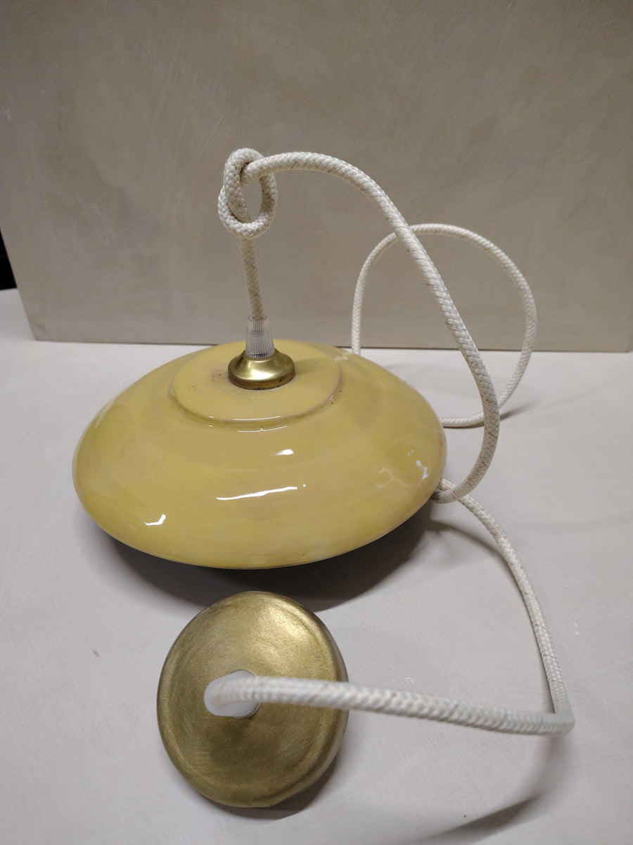 Lampada blu e gialla, veduta d'insieme