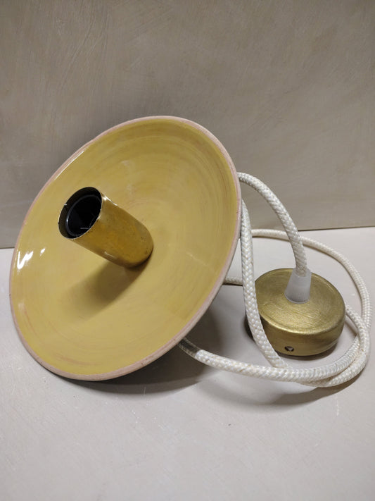 Lampada blu piccola, dettaglio dell'ottone